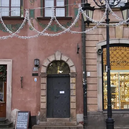 Rynek Old Town Apartment *